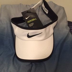 Nike visor